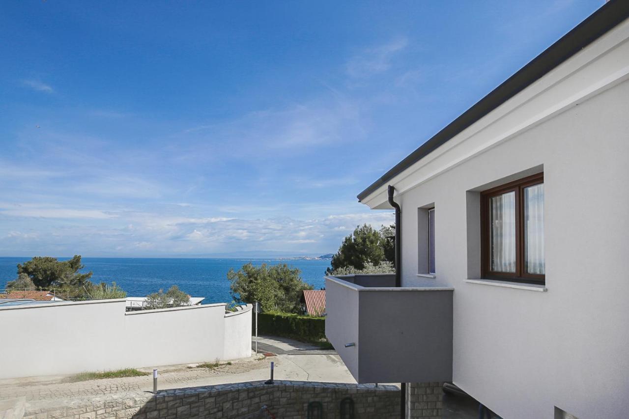Apartments Villa Sofia Crveni Vrh Luaran gambar