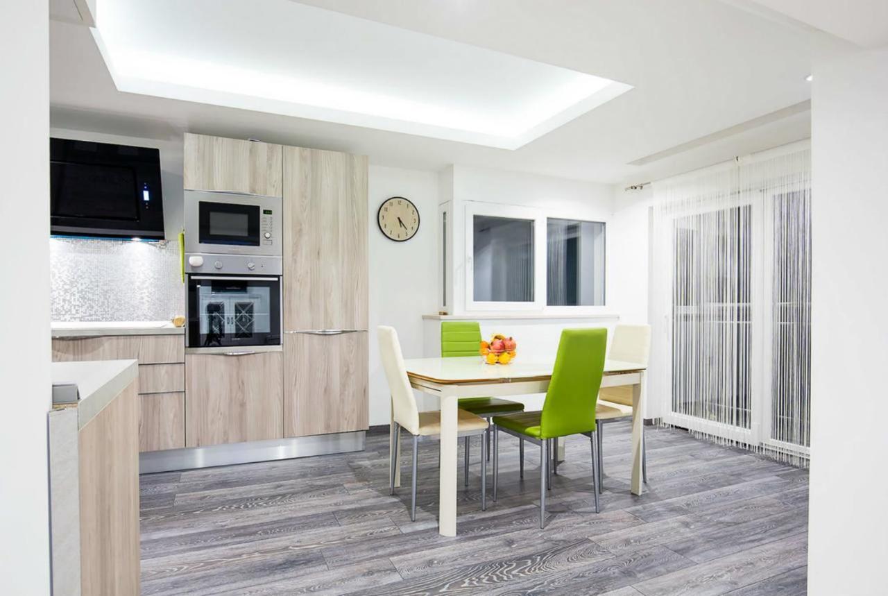 Apartments Villa Sofia Crveni Vrh Luaran gambar