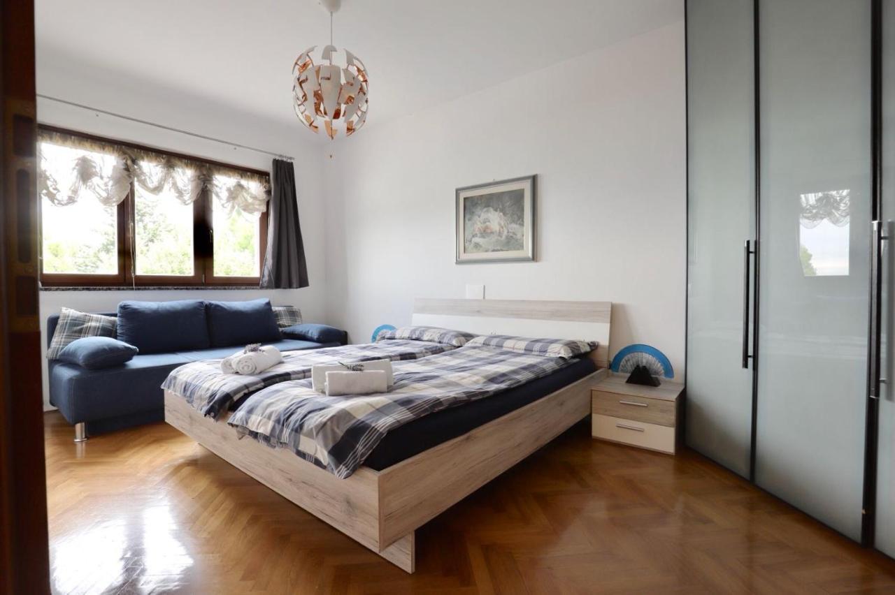 Apartments Villa Sofia Crveni Vrh Luaran gambar
