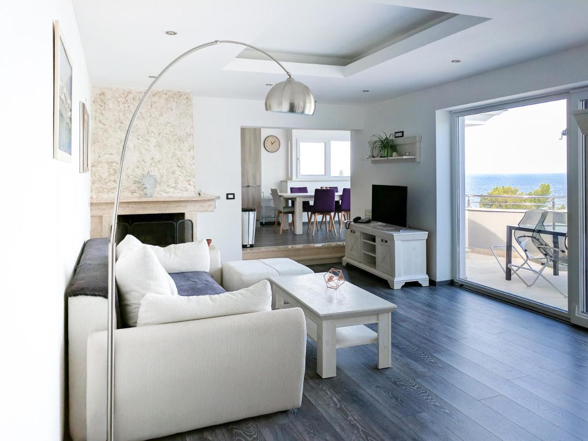 Apartments Villa Sofia Crveni Vrh Luaran gambar