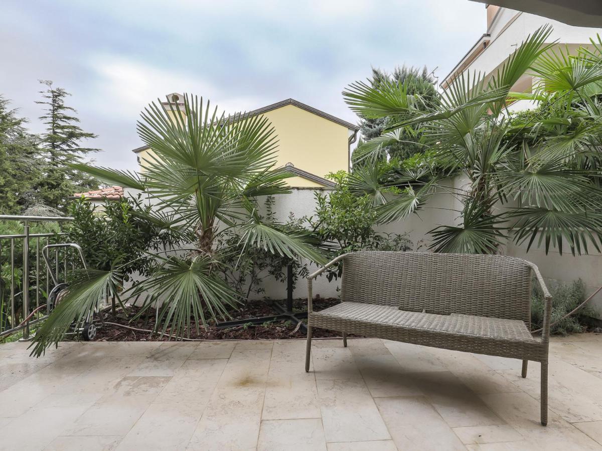 Apartments Villa Sofia Crveni Vrh Luaran gambar