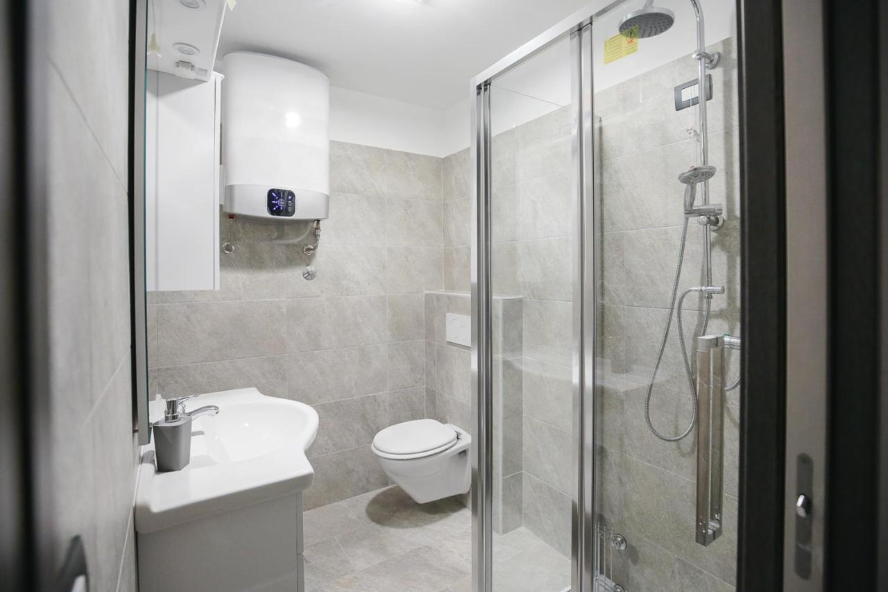 Apartments Villa Sofia Crveni Vrh Luaran gambar