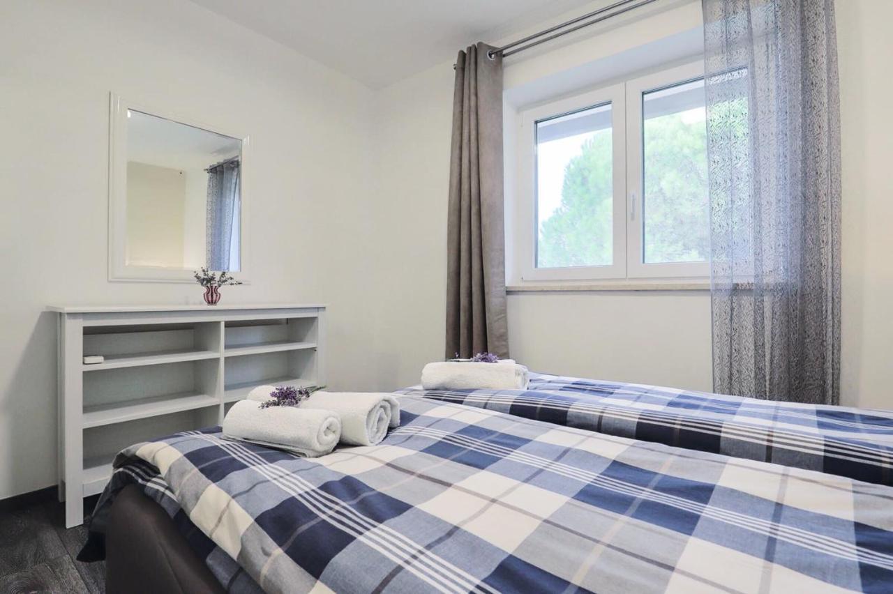 Apartments Villa Sofia Crveni Vrh Luaran gambar